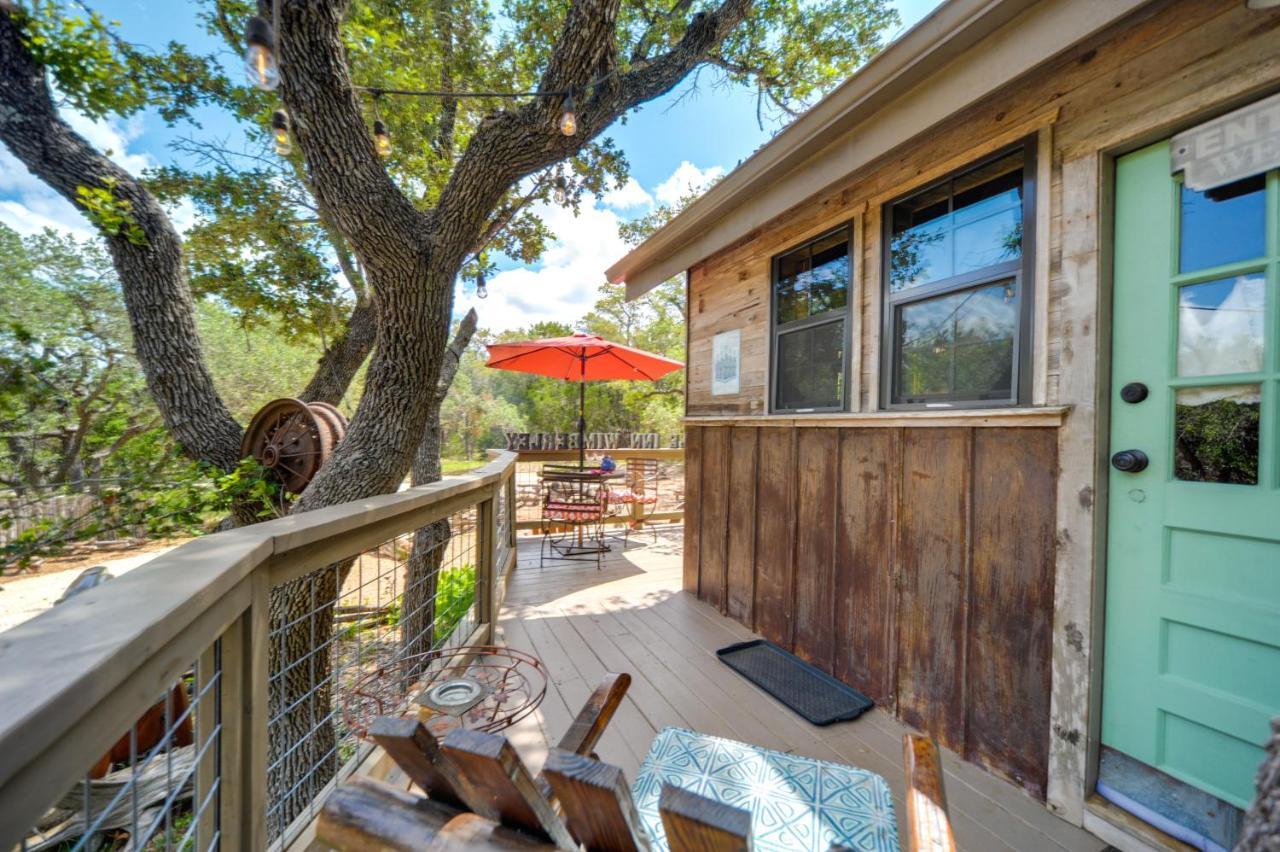 Snuggle Inn Wimberley Cabin With Fire Pit And Deck Dış mekan fotoğraf